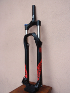 Málo jetá vidlice Rock Shox Judy TK Silver 29"