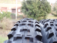 Pláště Maxxis Assegai 29x2.50WT + Schwalbe Big Betty 29x2.40